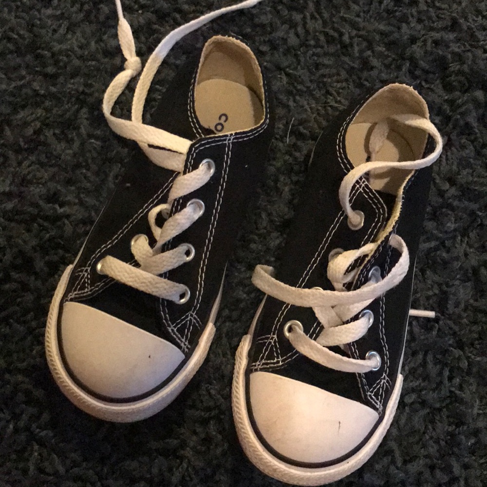 Black converse